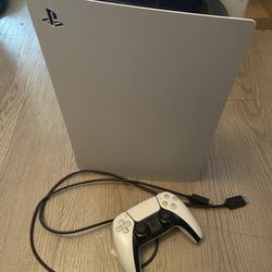 Ps5 comes with Controller