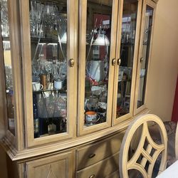 hutch, table, and 5 chairs