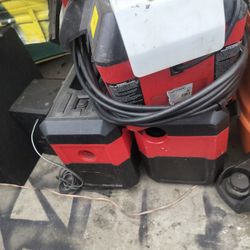 Milwaukee Vacuum And Pressure Washer