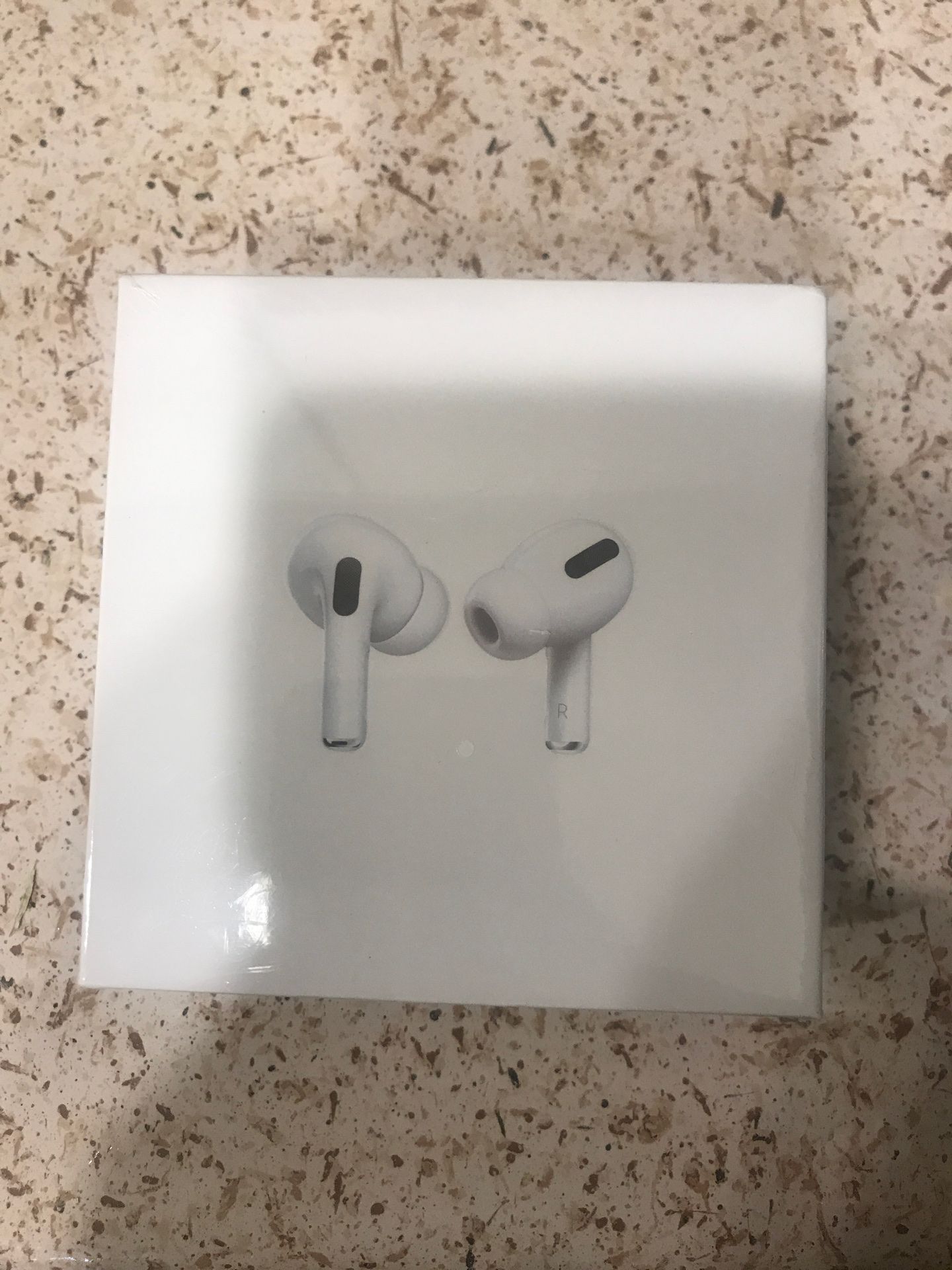 Airpods pro wireless charging case