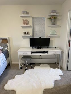 White Desk