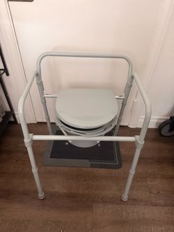 Portable Bedside Commode Chair