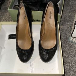 Black Heels Closed Toe