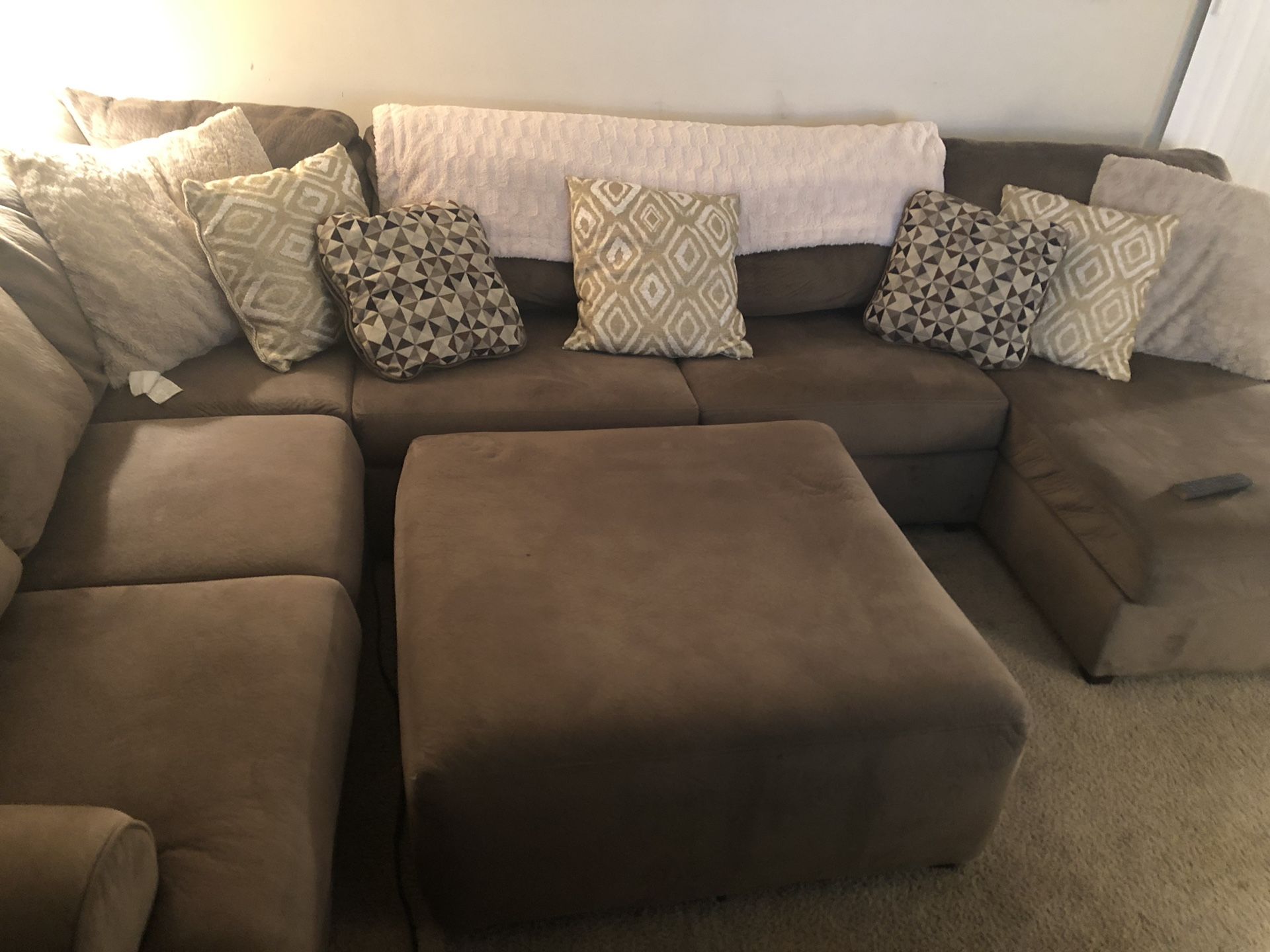 3 pc sectional with Ottoman