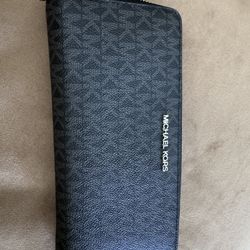Michael Kors Black Large Logo Continental Zip Wallet 8” W x4”H x .5” D