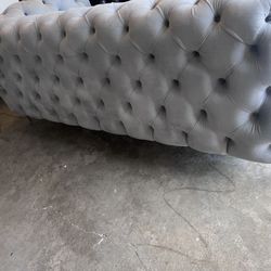 Loveseat 