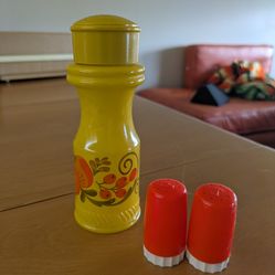 Vintage Table Shakers