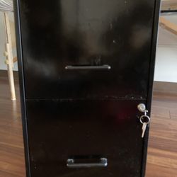 File Cabinet With Lock 