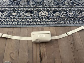 Yeti side kick and belt