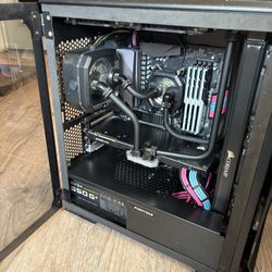 Custom Built Liquid Cooling PC