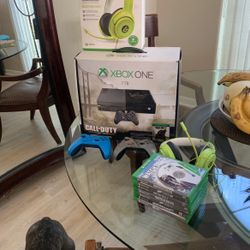 Xbox One Call Of Duty Edition Bundle 1TB