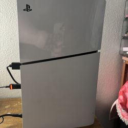 ps5 digital edition. 848GB. ps controller. ps headset.