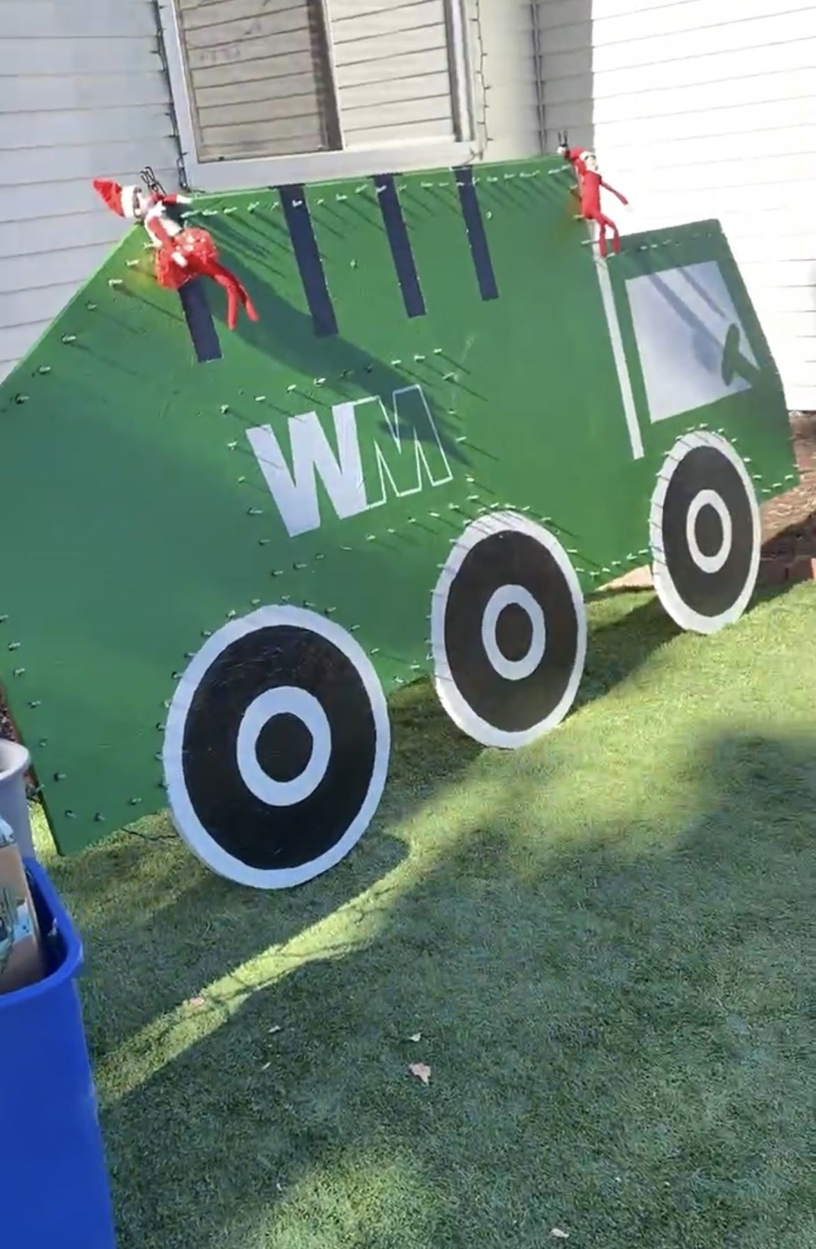 Waste Management Themed Christmas Lights