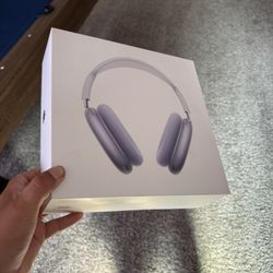 AirPod Max BRAND NEW