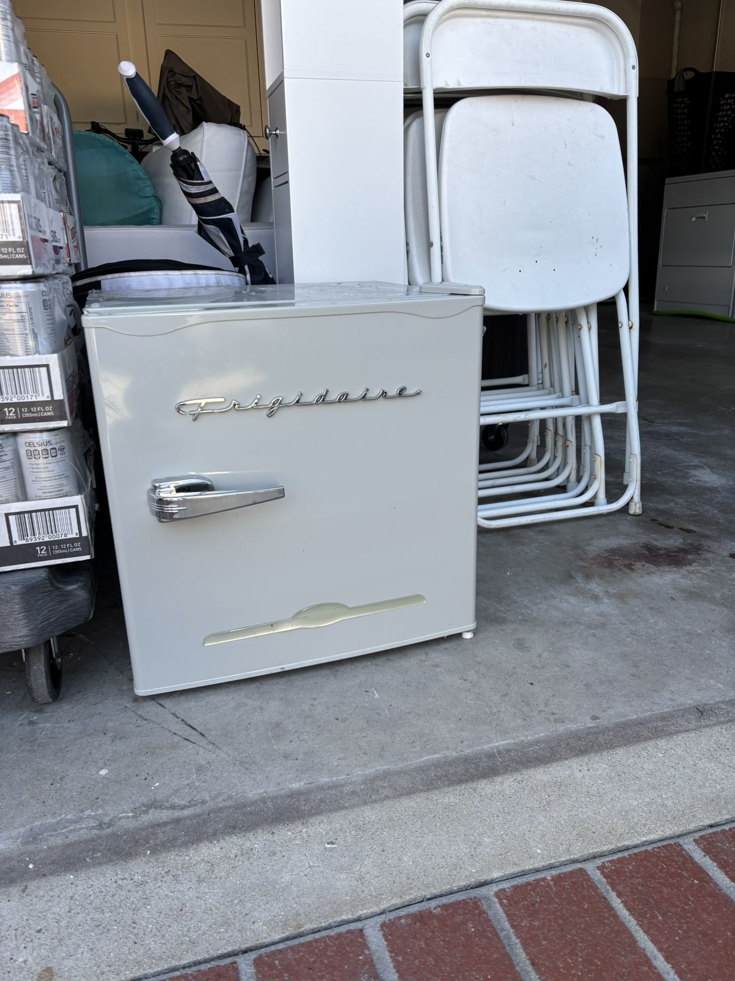 Frigidaire Mini Fridge 