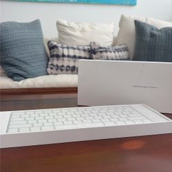 Apple Magic Keyboard 