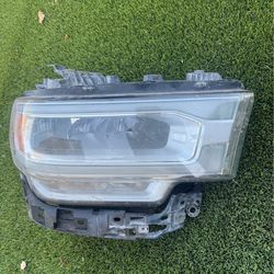 OEM | 2019 - 2024 Dodge Ram 2(contact info removed) LED Headlight (Right/Passenger)