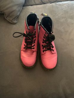 Pink Dr. Marten’s Size 1 little girls