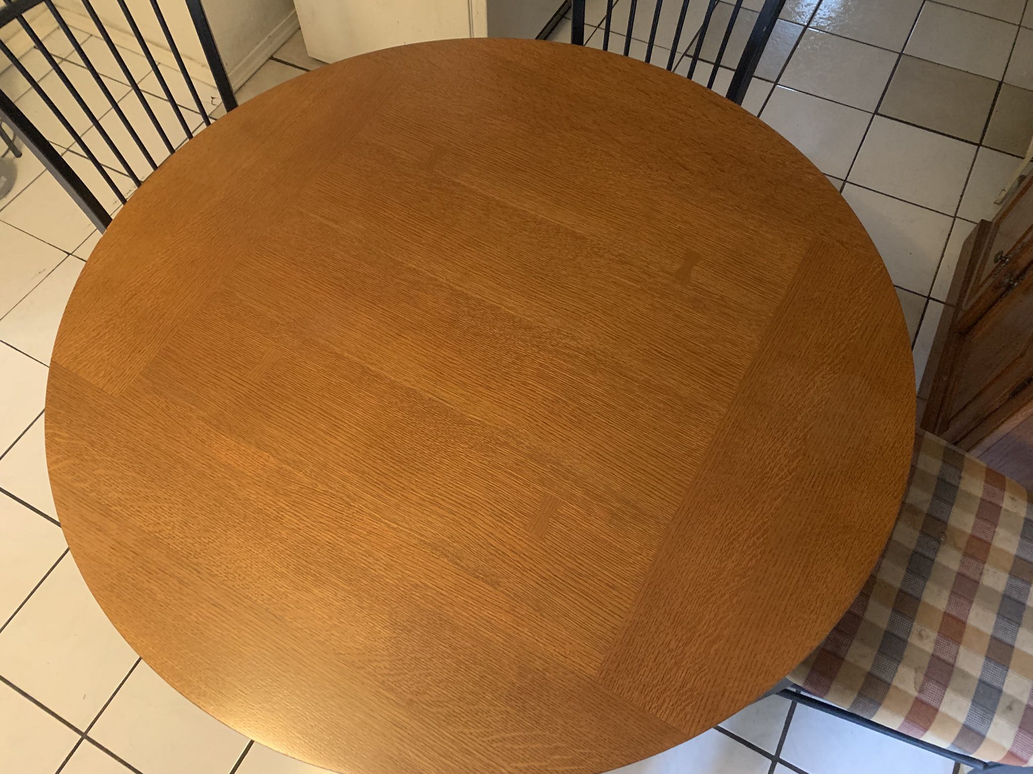 Real Wooden Round Table- Great DEAL