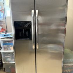 Frigidaire 26 Ft.³ Side By Side Refrigerator-Used/Like New
