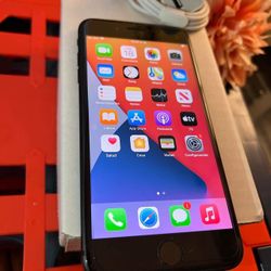 iPhone 8 Plus 64GB Unlocked 