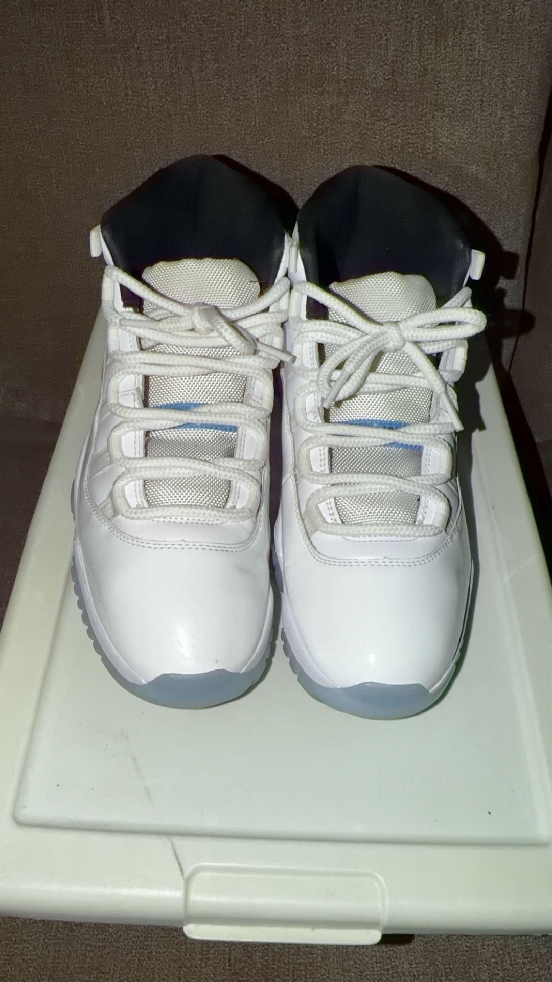 Size 8.5 - Air Jordan 11 Retro 2024 Legend Blue / Columbia