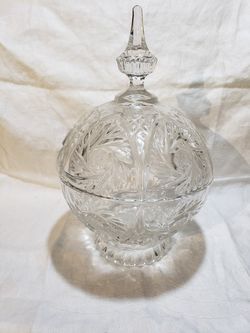 Heavy crystal covered dish excellent preowned Condition