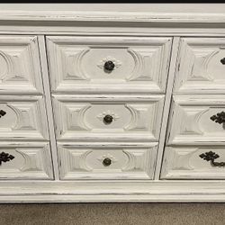 Thomasville Bedroom Set