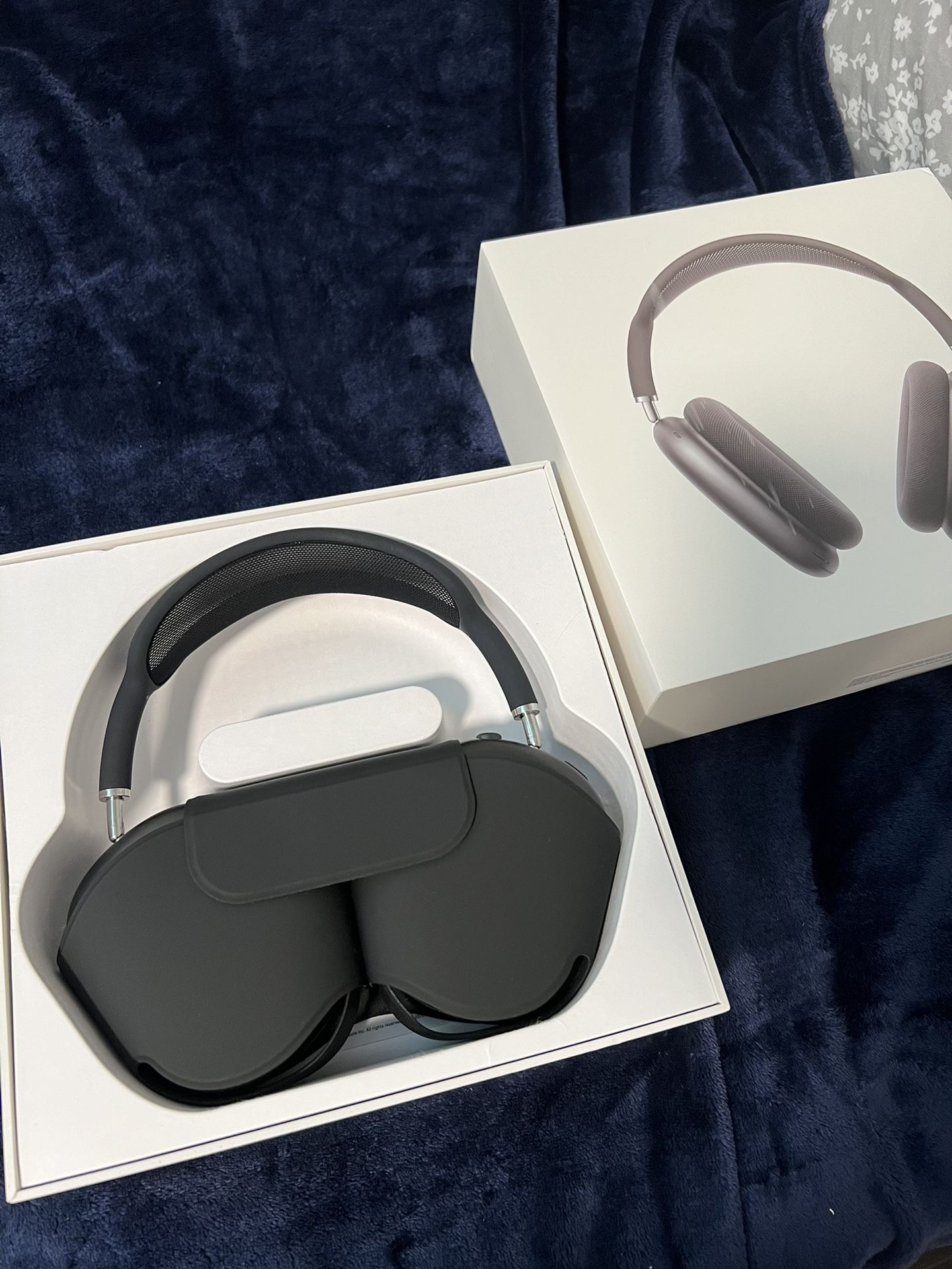 Space Gray Airpod Max