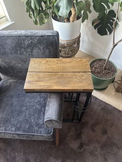 C - Shaped Side Table with Charging