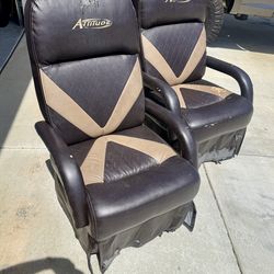 2 Attitude Toy Hauler Captain Chairs