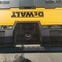 Dewalt Tough Bluetooth