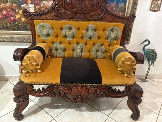 Antique elegant love seat