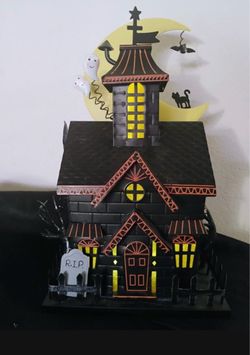 Halloween Metal Lighted Haunted House Decot