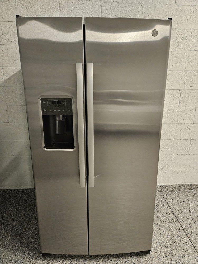 New Refrigerator NEW! GE