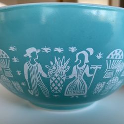 Pyrex Vintage Mixing Bowl