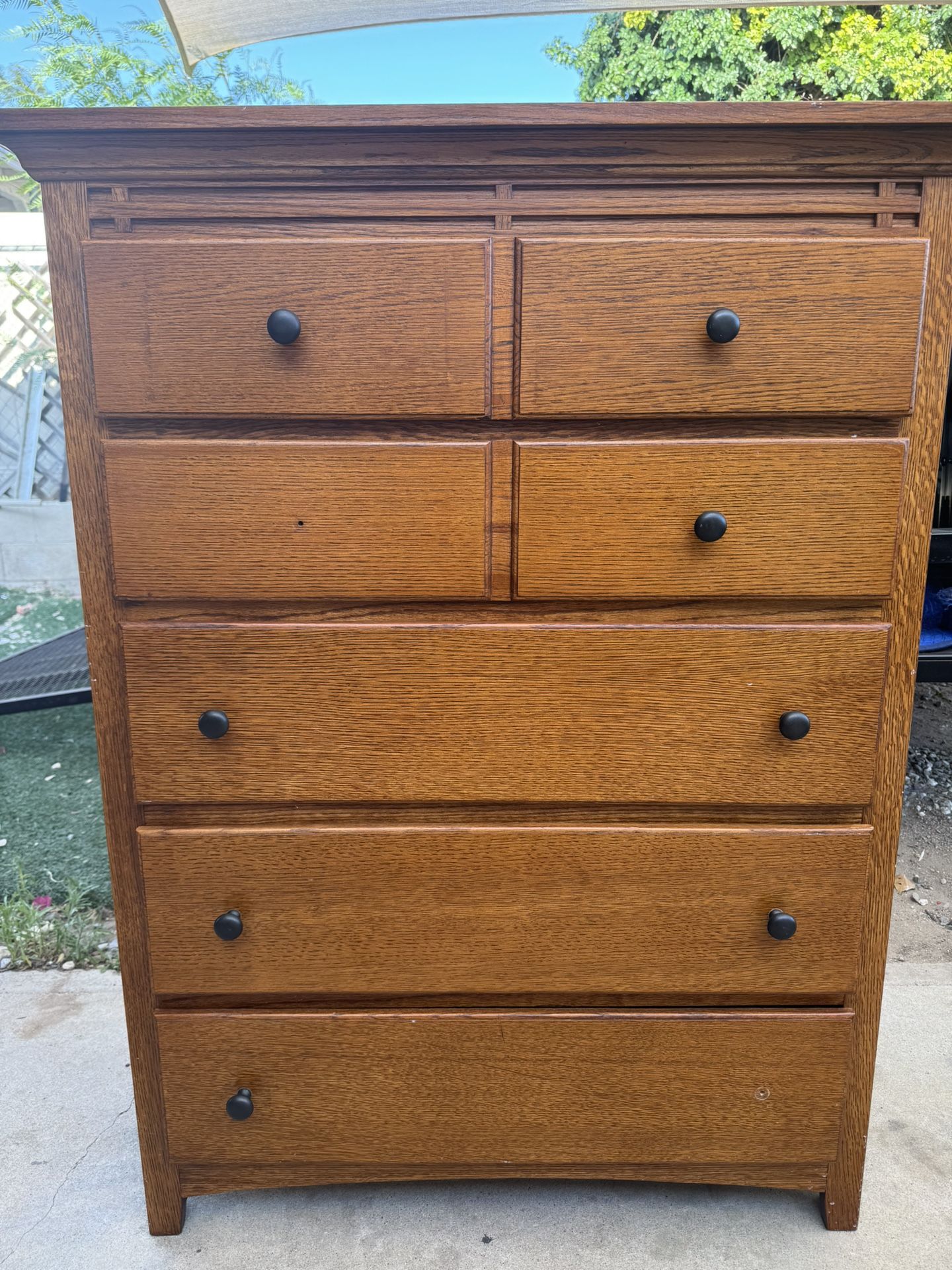 Dresser 