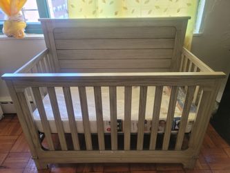 Baby crib
