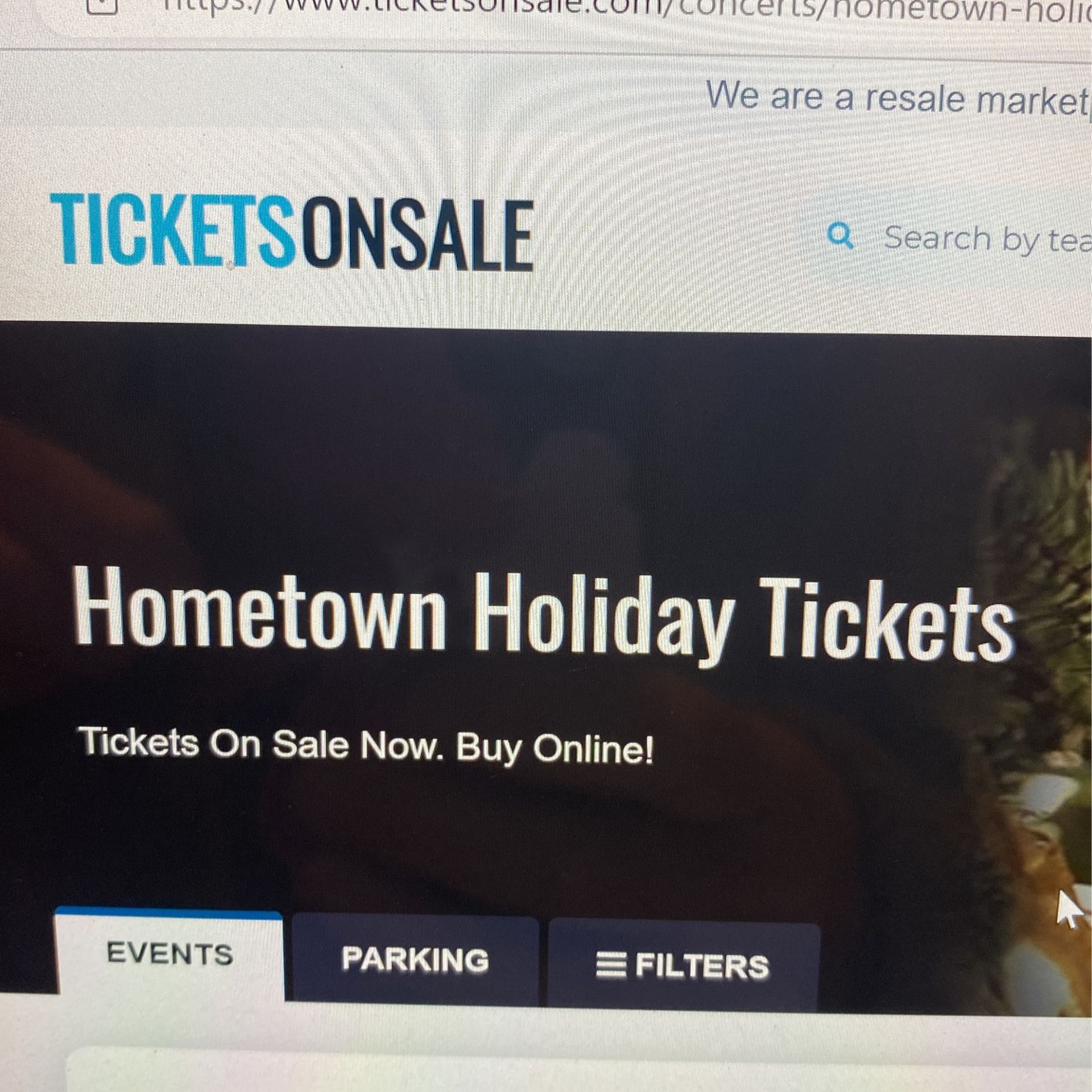 4 Tickets Hometown Holiday Tonight 