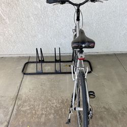 Three Bike Bicycle Floor Rack New