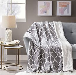 Comfort Spaces Ultra Soft and Cozy Sherpa Reversible Throw Blankets