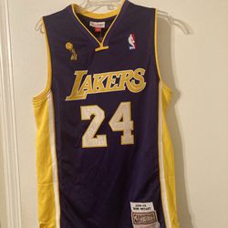 Kobe Bryant Lakers Jersey Mens Large