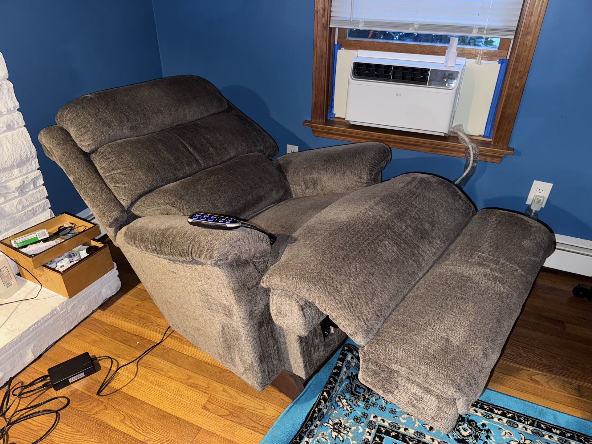 La-Z-Boy Astor Power Wall Recliner Chair
