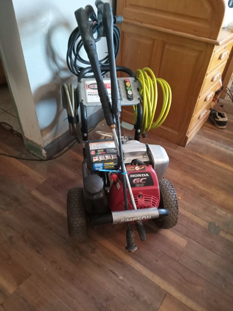 Simpson 3100 Pressure Washer for Sale in Bakersfield, CA OfferUp