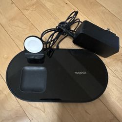 Mophie iPhone, Apple Watch, and AirPod charger