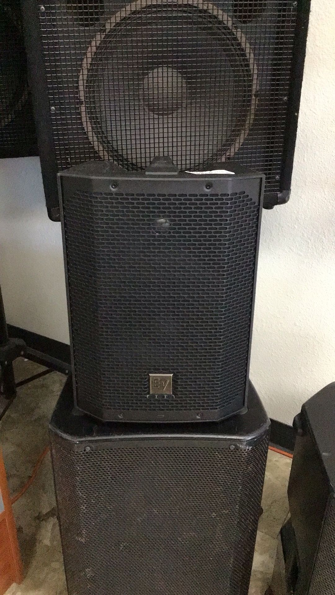 Electro Voice Everse 8