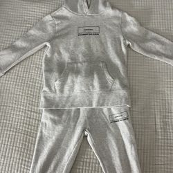 Kids Tracksuit Or Sweatsuit  3/4