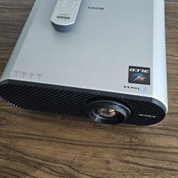 Sony Projector VPL-HS60