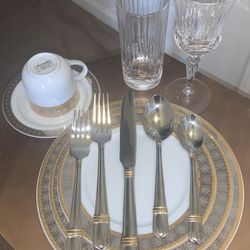 $40 Per (14 Piece) Place Set For 6 Premium China Set with Silverware & Crystal Cut Glasses with $20 Storage Set 