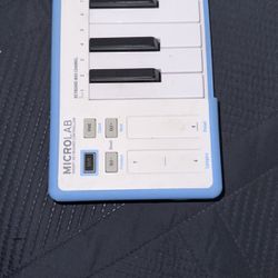 Micro lab midi keyboard